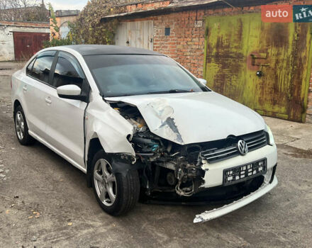 Белый Фольксваген Поло, объемом двигателя 1.6 л и пробегом 220 тыс. км за 3550 $, фото 2 на Automoto.ua