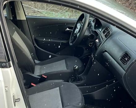 Белый Фольксваген Поло, объемом двигателя 1.6 л и пробегом 254 тыс. км за 5300 $, фото 17 на Automoto.ua