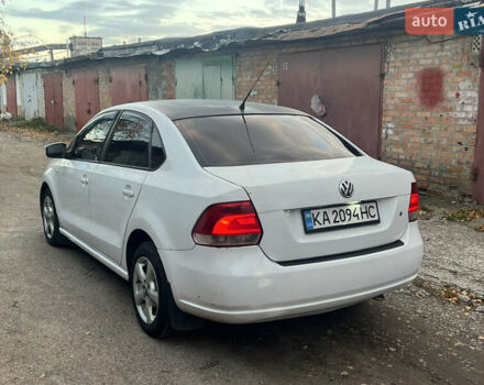 Белый Фольксваген Поло, объемом двигателя 1.6 л и пробегом 220 тыс. км за 3550 $, фото 4 на Automoto.ua