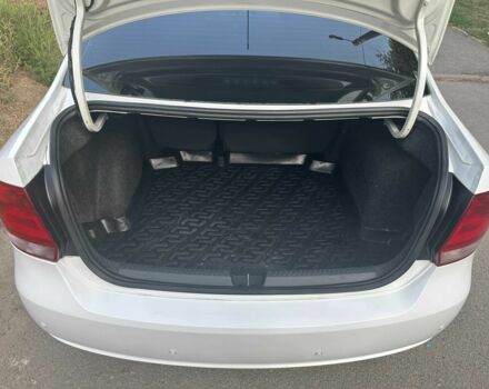 Белый Фольксваген Поло, объемом двигателя 1.6 л и пробегом 164 тыс. км за 9000 $, фото 16 на Automoto.ua