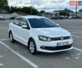 Белый Фольксваген Поло, объемом двигателя 1.6 л и пробегом 94 тыс. км за 8000 $, фото 1 на Automoto.ua