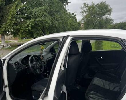 Белый Фольксваген Поло, объемом двигателя 1.6 л и пробегом 200 тыс. км за 5600 $, фото 6 на Automoto.ua