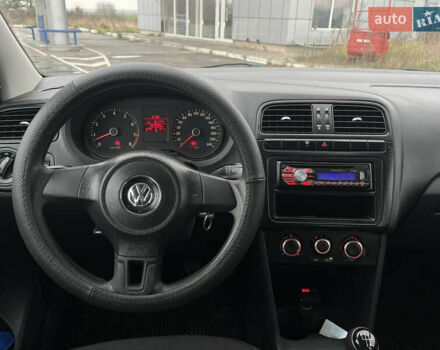 Белый Фольксваген Поло, объемом двигателя 1.6 л и пробегом 254 тыс. км за 4800 $, фото 13 на Automoto.ua