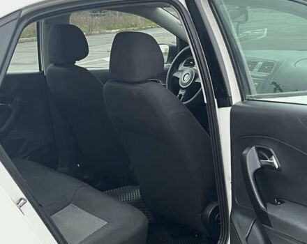 Белый Фольксваген Поло, объемом двигателя 1.6 л и пробегом 254 тыс. км за 4800 $, фото 11 на Automoto.ua