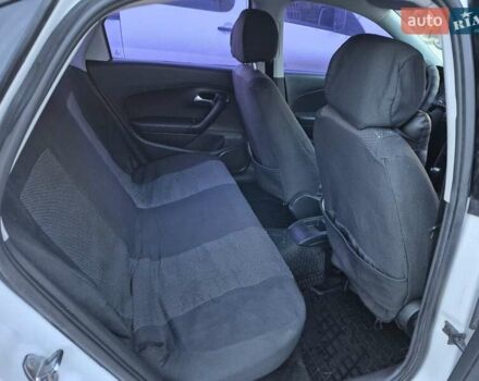 Белый Фольксваген Поло, объемом двигателя 1.6 л и пробегом 164 тыс. км за 5800 $, фото 11 на Automoto.ua