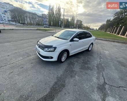 Фольксваген Поло 2012 в Кропивницком (Кировограде) на Automoto.ua Белый Фольксваген Поло, объемом двигателя 1.6 л и пробегом 215 тыс. км за 5300 $, фото 1 на Automoto.ua