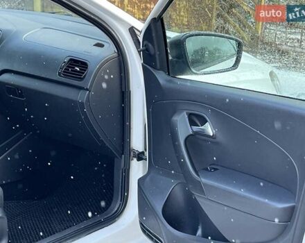 Белый Фольксваген Поло, объемом двигателя 1.6 л и пробегом 254 тыс. км за 5300 $, фото 16 на Automoto.ua