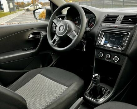 Белый Фольксваген Поло, объемом двигателя 1.6 л и пробегом 174 тыс. км за 5999 $, фото 4 на Automoto.ua