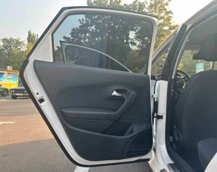 Белый Фольксваген Поло, объемом двигателя 1.6 л и пробегом 164 тыс. км за 9000 $, фото 11 на Automoto.ua