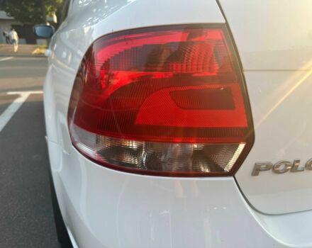 Белый Фольксваген Поло, объемом двигателя 1.6 л и пробегом 164 тыс. км за 9000 $, фото 6 на Automoto.ua