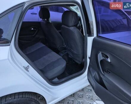 Белый Фольксваген Поло, объемом двигателя 1.6 л и пробегом 164 тыс. км за 5800 $, фото 10 на Automoto.ua