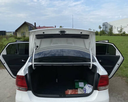 Белый Фольксваген Поло, объемом двигателя 1.6 л и пробегом 350 тыс. км за 5499 $, фото 7 на Automoto.ua