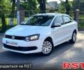 Белый Фольксваген Поло, объемом двигателя 1.6 л и пробегом 200 тыс. км за 5000 $, фото 1 на Automoto.ua