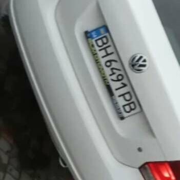 Білий Фольксваген Поло, об'ємом двигуна 1.6 л та пробігом 240 тис. км за 6000 $, фото 5 на Automoto.ua