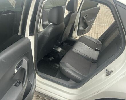 Белый Фольксваген Поло, объемом двигателя 1.6 л и пробегом 220 тыс. км за 5300 $, фото 7 на Automoto.ua