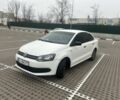 Белый Фольксваген Поло, объемом двигателя 1.6 л и пробегом 220 тыс. км за 5300 $, фото 1 на Automoto.ua