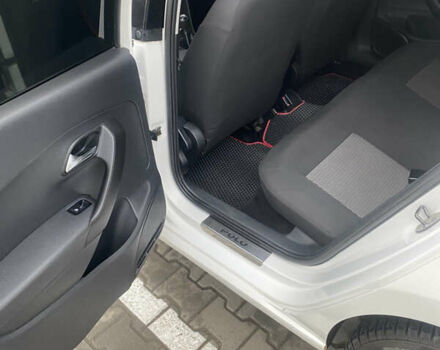 Белый Фольксваген Поло, объемом двигателя 1.6 л и пробегом 250 тыс. км за 5500 $, фото 10 на Automoto.ua