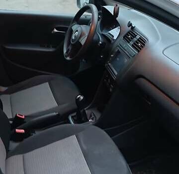 Белый Фольксваген Поло, объемом двигателя 1.6 л и пробегом 223 тыс. км за 7000 $, фото 14 на Automoto.ua