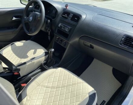 Белый Фольксваген Поло, объемом двигателя 1.6 л и пробегом 132 тыс. км за 6050 $, фото 4 на Automoto.ua