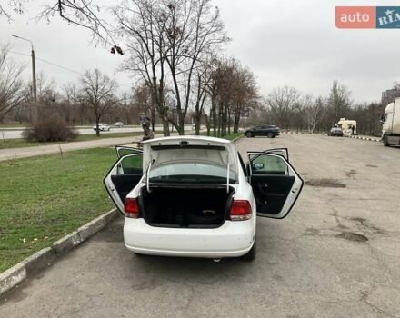 Белый Фольксваген Поло, объемом двигателя 1.6 л и пробегом 218 тыс. км за 7900 $, фото 2 на Automoto.ua