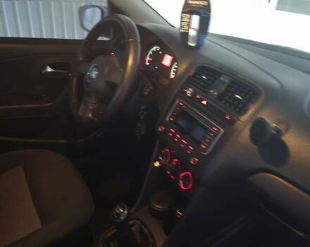 Белый Фольксваген Поло, объемом двигателя 1.6 л и пробегом 221 тыс. км за 7300 $, фото 6 на Automoto.ua