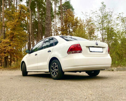 Белый Фольксваген Поло, объемом двигателя 1.6 л и пробегом 185 тыс. км за 5899 $, фото 4 на Automoto.ua