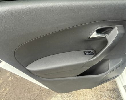 Белый Фольксваген Поло, объемом двигателя 1.6 л и пробегом 240 тыс. км за 6555 $, фото 15 на Automoto.ua