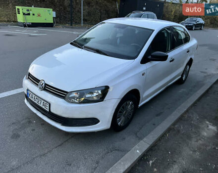 Белый Фольксваген Поло, объемом двигателя 1.6 л и пробегом 253 тыс. км за 3650 $, фото 3 на Automoto.ua