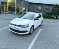 Белый Фольксваген Поло, объемом двигателя 1.6 л и пробегом 98 тыс. км за 7798 $, фото 1 на Automoto.ua
