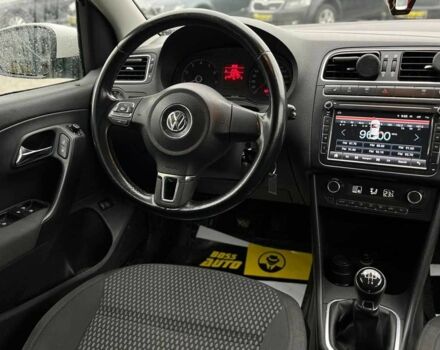 Белый Фольксваген Поло, объемом двигателя 1.6 л и пробегом 69 тыс. км за 9100 $, фото 22 на Automoto.ua