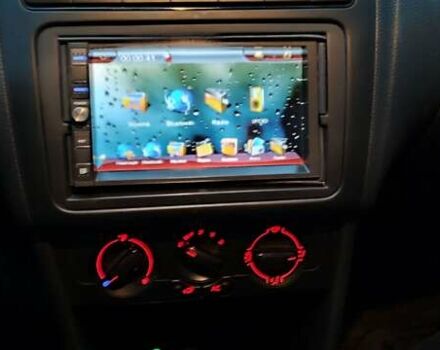 Белый Фольксваген Поло, объемом двигателя 1.6 л и пробегом 223 тыс. км за 7000 $, фото 18 на Automoto.ua