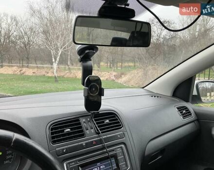 Белый Фольксваген Поло, объемом двигателя 1.6 л и пробегом 218 тыс. км за 7900 $, фото 6 на Automoto.ua