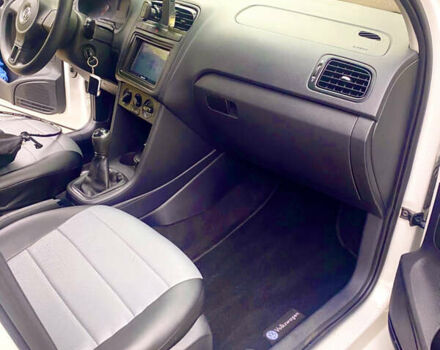 Белый Фольксваген Поло, объемом двигателя 1.6 л и пробегом 185 тыс. км за 5899 $, фото 7 на Automoto.ua