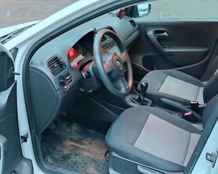 Белый Фольксваген Поло, объемом двигателя 1.6 л и пробегом 223 тыс. км за 7000 $, фото 8 на Automoto.ua