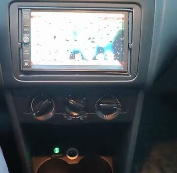 Белый Фольксваген Поло, объемом двигателя 1.6 л и пробегом 223 тыс. км за 7000 $, фото 12 на Automoto.ua