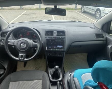 Белый Фольксваген Поло, объемом двигателя 1.6 л и пробегом 240 тыс. км за 6555 $, фото 11 на Automoto.ua