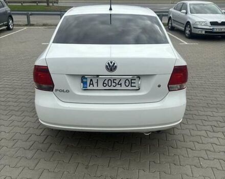 Белый Фольксваген Поло, объемом двигателя 1.6 л и пробегом 240 тыс. км за 6555 $, фото 3 на Automoto.ua