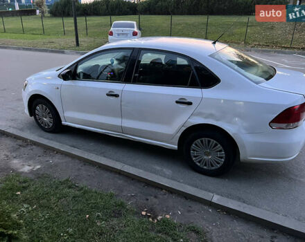 Белый Фольксваген Поло, объемом двигателя 1.6 л и пробегом 253 тыс. км за 3650 $, фото 2 на Automoto.ua