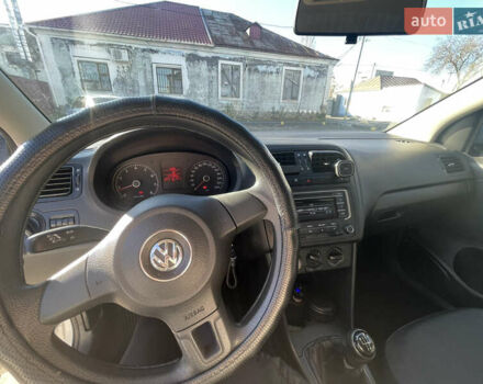 Белый Фольксваген Поло, объемом двигателя 1.6 л и пробегом 274 тыс. км за 6300 $, фото 8 на Automoto.ua