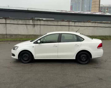 Белый Фольксваген Поло, объемом двигателя 1.6 л и пробегом 101 тыс. км за 7500 $, фото 1 на Automoto.ua