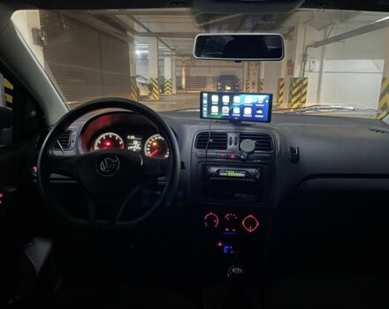 Білий Фольксваген Поло, об'ємом двигуна 1.6 л та пробігом 370 тис. км за 7699 $, фото 5 на Automoto.ua