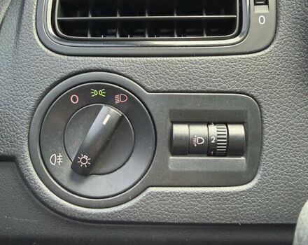 Білий Фольксваген Поло, об'ємом двигуна 1.6 л та пробігом 210 тис. км за 8500 $, фото 11 на Automoto.ua