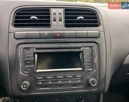 Білий Фольксваген Поло, об'ємом двигуна 1.6 л та пробігом 163 тис. км за 8700 $, фото 12 на Automoto.ua