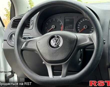 Білий Фольксваген Поло, об'ємом двигуна 1.6 л та пробігом 127 тис. км за 8950 $, фото 5 на Automoto.ua