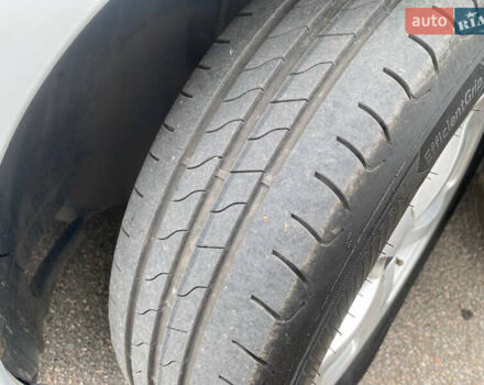 Білий Фольксваген Поло, об'ємом двигуна 1.6 л та пробігом 300 тис. км за 8000 $, фото 9 на Automoto.ua