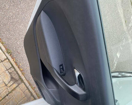 Білий Фольксваген Поло, об'ємом двигуна 1.6 л та пробігом 300 тис. км за 8000 $, фото 4 на Automoto.ua