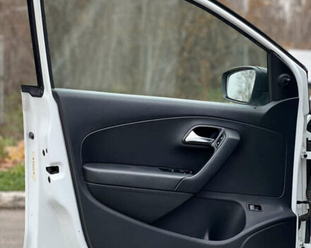 Белый Фольксваген Поло, объемом двигателя 1.6 л и пробегом 164 тыс. км за 8999 $, фото 10 на Automoto.ua