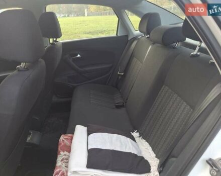 Білий Фольксваген Поло, об'ємом двигуна 1.6 л та пробігом 313 тис. км за 7300 $, фото 9 на Automoto.ua