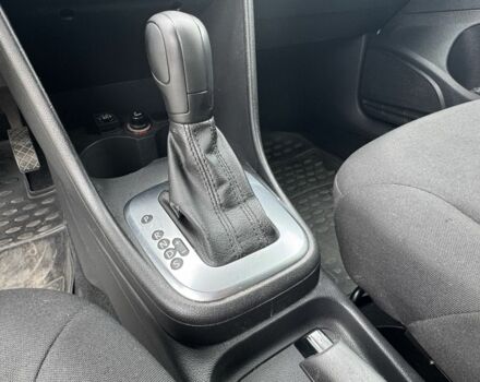 Білий Фольксваген Поло, об'ємом двигуна 1.6 л та пробігом 250 тис. км за 6950 $, фото 5 на Automoto.ua