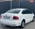 Белый Фольксваген Поло, объемом двигателя 1.6 л и пробегом 220 тыс. км за 5800 $, фото 5 на Automoto.ua